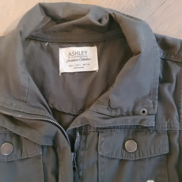 ✨Ashley Olive Green Utility Vest - Picture 2 of 6